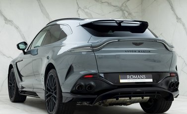 Aston Martin DBX 707 3
