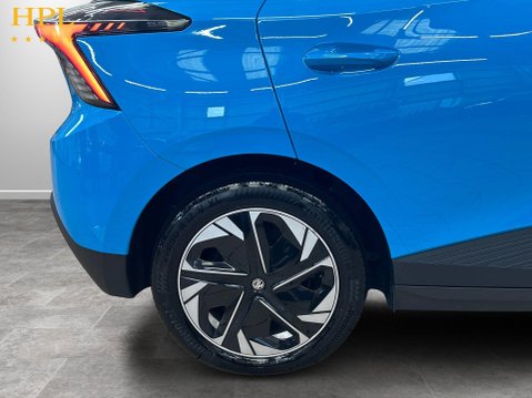 MG MG4 64kWh Trophy Long Range Hatchback 5dr Electric Auto (203 ps) Air Con - Blue 10