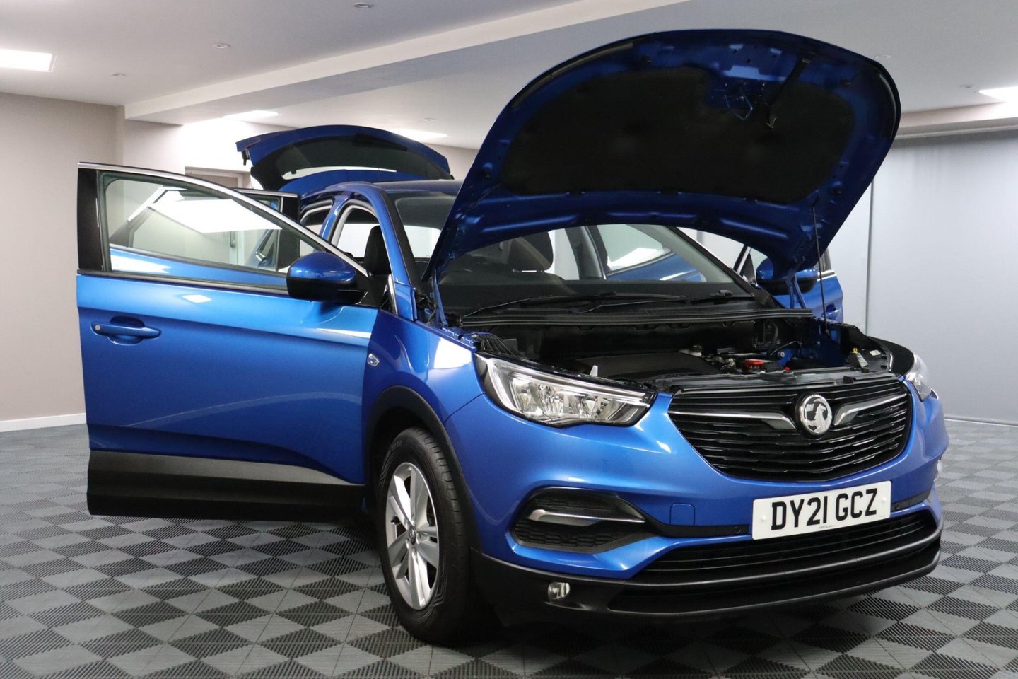 2021 Vauxhall Grandland X — image 12