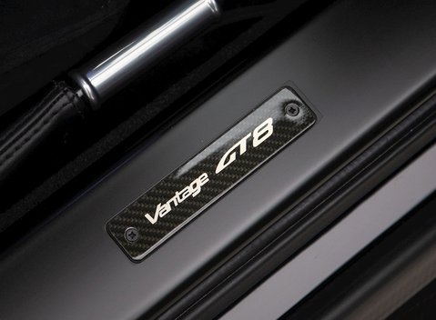 Aston Martin Vantage GT8 19