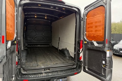Ford Transit 350 LIMITED ECOBLUE - RARE SPEC VAN - L3H2 - CRUISE -CAMERA - LWB MID ROOF 35