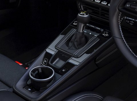 Porsche 911 (992) GT3 Touring 17