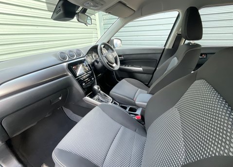 Suzuki Vitara 1.5 Hybrid SZ-T Auto 11