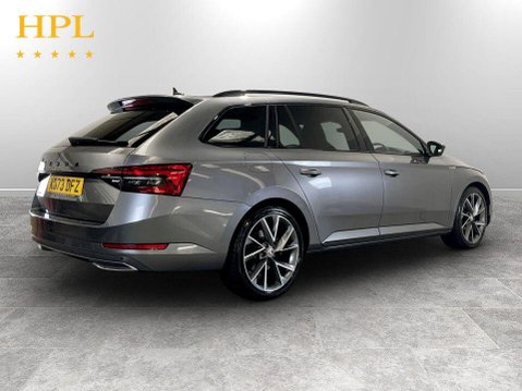 Skoda Superb 2.0 TDI SportLine Plus Estate 5dr Diesel DSG Euro 6 (s/s) (150 ps) Alloys - 7