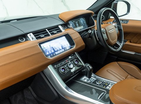 Land Rover Range Rover Sport 5.0 SVR URBAN 18