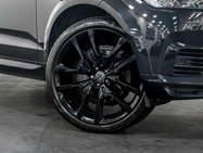Volvo XC60 2.0 XC60 R-Design Pro T8 Recharge AWD Auto 4WD 5dr 4