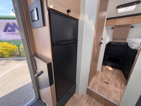 Pilote P740FGJ Evidence 2025 MODEL 17