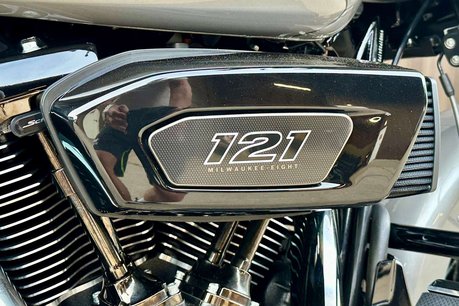 Harley-Davidson Cvo 2.0 CVO Street Glide 1977 23 46