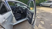 Toyota Yaris 1.5 VVT-h Icon Tech E-CVT Euro 6 (s/s) 5dr 71
