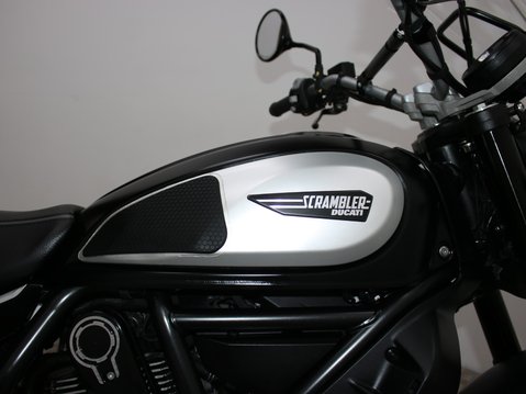 Ducati Scrambler 800 SCRAMBLER ICON DARK 26