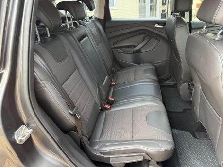 Ford Kuga 2.0 TDCi Titanium 2WD Euro 6 (s/s) 5dr 25