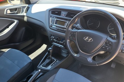 Hyundai i20 MPI SE.AUTOMATIC..1 PREVIOUS OWNER,18 STAMPS,AIR CON,LAST OWNER  9 YEARS. 13