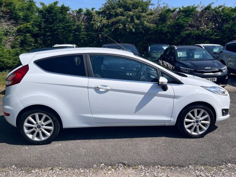 Ford Fiesta 1.0T EcoBoost Titanium Euro 6 (s/s) 3dr 7