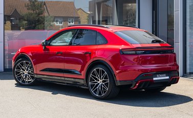 Porsche Macan GTS Electric 4