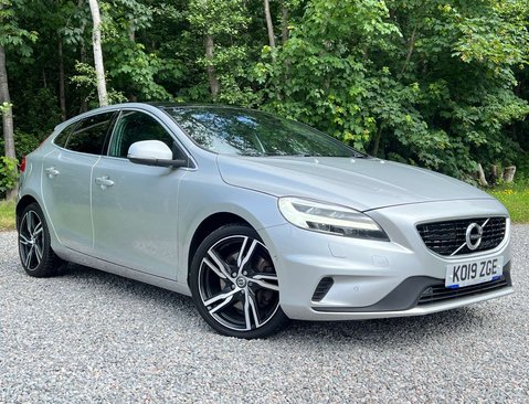 Volvo V40 2.0 V40 R-Design Edition D2 Auto 5dr 1