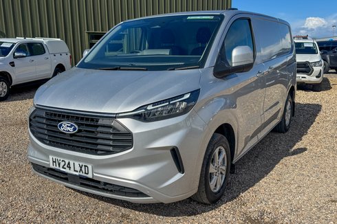 Ford Transit Custom SWB L1H1 Low Roof Limited 300 Air Con Alloys Camera Sensors EURO 6