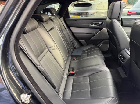 Land Rover Range Rover Velar R-DYNAMIC HSE 300D 40