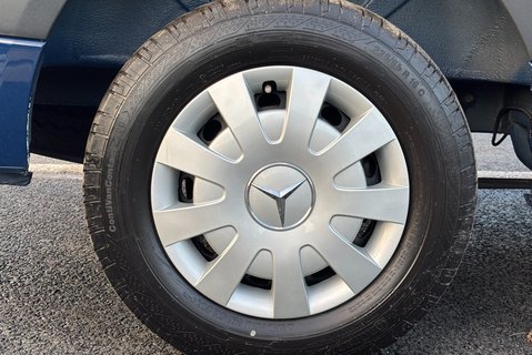 Mercedes-Benz Sprinter 315 Cdi Premium Mwb Lr Panel Van 32