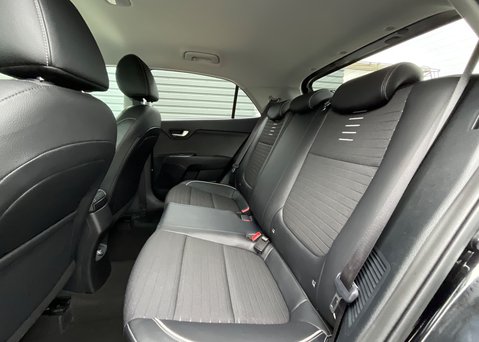 Kia Rio 1.0 T-GDi 48V 118 GT-Line S 12