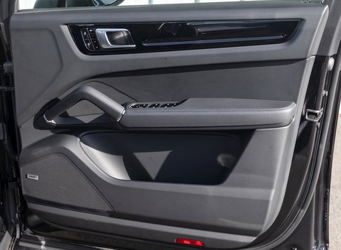 Porsche Cayenne S 24