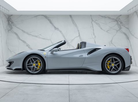 Ferrari 488 Pista Spider 6