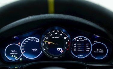 Porsche Cayenne Turbo GT 18