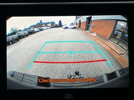 Toyota Hilux 2.8 HI-Luxury Invincible X D-4D 4WD Double Cab Auto 4WD 5dr 35