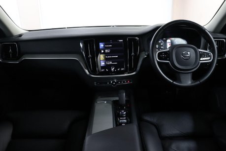 Volvo V60 B4 CROSS COUNTRY AWD MHEV 40