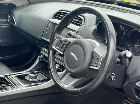 Jaguar XE 2.0 XE Portfolio D Automatic 4dr - NATIONAL DELIVERY* 16