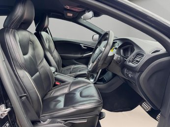 Volvo V40 2.0 D2 R-Design Lux Nav Auto Euro 6 (s/s) 5dr