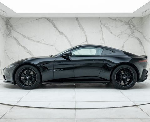 Aston Martin Vantage V8 