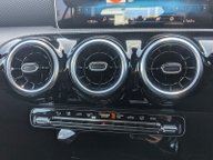 Mercedes-Benz A Class A 180 SPORT EXECUTIVE 27