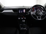 Renault Captur ICONIC TCE 41