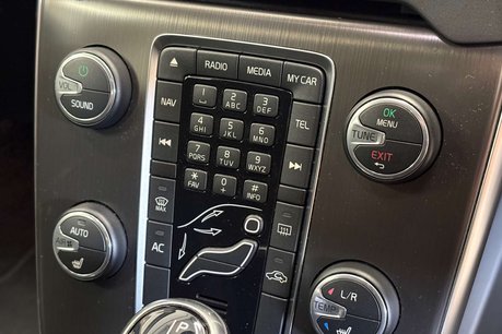 Volvo V40 1.6 T4 SE Lux Nav Hatchback 5dr Petrol Powershift Euro 5 (s/s) (180 ps) 43