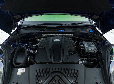 Porsche Macan GTS 33