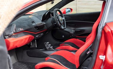 Ferrari 488 Pista 15