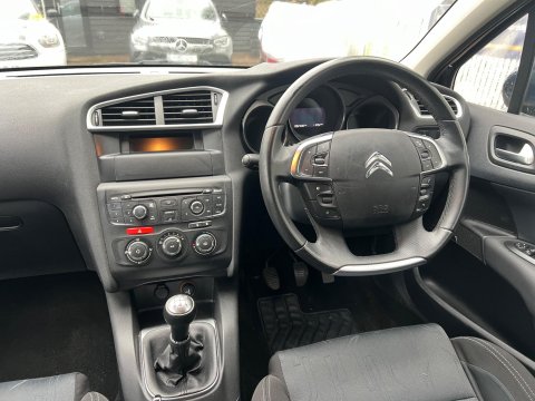 Citroen C4 VTR PLUS HDI 32