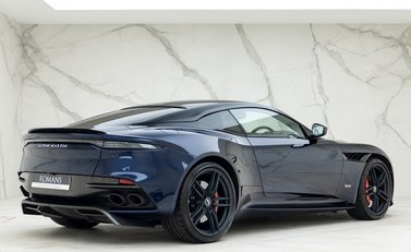 Aston Martin DBS Superleggera 7