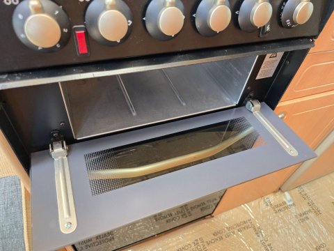 Auto-Sleepers Orian Pavo 31