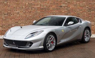 Ferrari 812 Superfast 6