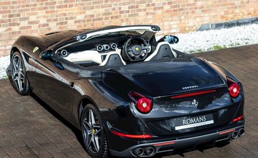 Ferrari California 10