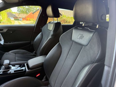 Audi A4 2.0 A4 Black Edition 35 TDI MHEV Semi-Auto 5dr 23