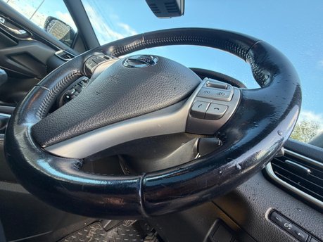 Nissan Qashqai N-VISION DCI 17
