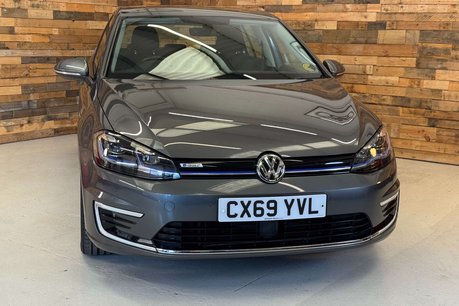 Volkswagen Golf 35.8kWh e-Golf Hatchback 5dr Electric Auto (136 ps) 4