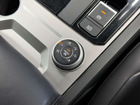 Volkswagen Touareg 3.0 TDI V6 R-Line SUV 5dr Diesel Tiptronic 4Motion Euro 6 (s/s) (286 ps) 61