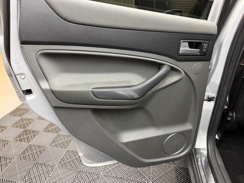 Ford Kuga 2.0 TDCi Titanium AWD Euro 5 5dr 45