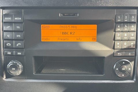 Mercedes-Benz Sprinter 519 Cdi V6 Mobile Command Unit - Generator / Air Con / Ex MOD 27