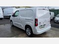 Toyota Proace City design L1 H1 SWB 1.5d 100ps eu6 nav 6 Speed 4