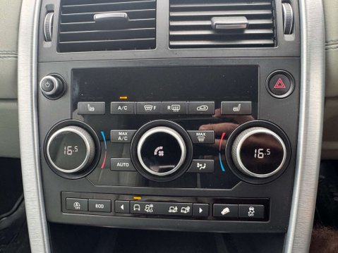 Land Rover Discovery Sport 2.0 Discovery Sport SE Tech TD4 Auto 4WD 5dr 12