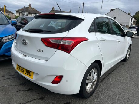 Hyundai i30 CRDI SE BLUE DRIVE 11